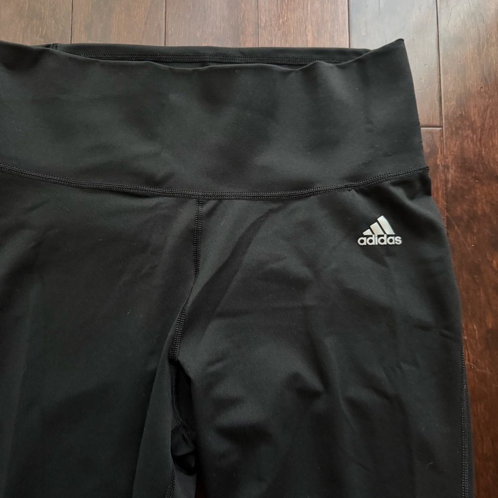 Adidas Climalite High-rise Women’s Capri Leggings Size Medium Black Gym Workout - Picture 2 of 8